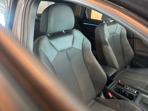 Audi Q3 S TRONIC BLACK LINE 35TDI AUTOM 2.0 150CV  - Foto 13