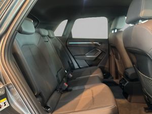 Audi Q3 BLACK LINE EDITION S-TRONIC 35TDI AUTOM 2.0 150CV  - Foto 8