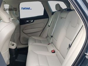 Volvo XC60 B5 G MHEV Essential AWD Auto 184 kW (250 CV)  - Foto 9