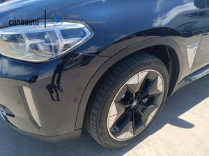 BMW iX3 80 kWh 210 kW (286 CV)  - Foto 6