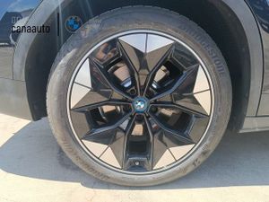 BMW iX3 80 kWh 210 kW (286 CV)  - Foto 12