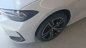 BMW Serie 3 330e xDrive Touring 215 kW (292 CV)  - Foto 6