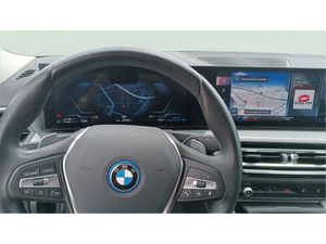 BMW Serie 3 320e 150 kW (204 CV)  - Foto 11
