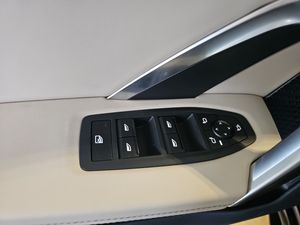 BMW iX2 eDrive20 150 kW (204 CV)  - Foto 17