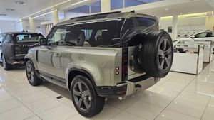 Land-Rover Defender 90 3.0D 250CV X-Dynamic SE  - Foto 2
