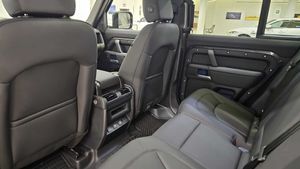 Land-Rover Defender PHEV 300CV X-Dynamic SE   - Foto 4