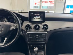 Mercedes Clase CLA CLA 200D SPORT   - Foto 23