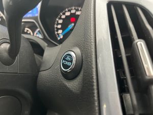 Ford Focus Titanium   - Foto 27