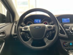 Ford Focus Titanium   - Foto 19