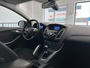 Ford Focus Titanium   - Foto 22