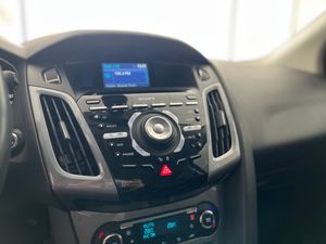 Ford Focus Titanium   - Foto 35