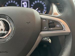 Skoda Rapid 1.6 TDI AMBITION 1.6 TDI  - Foto 25