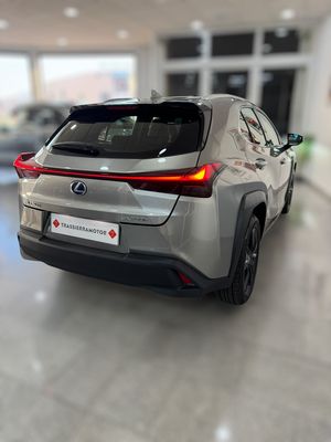 Lexus UX 250h Hybrid Premium   - Foto 11
