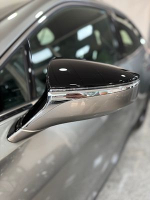 Lexus UX 250h Hybrid Premium   - Foto 25