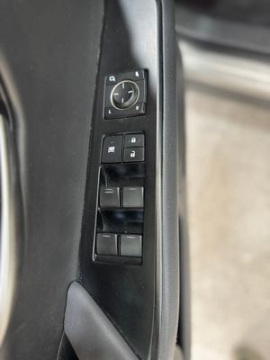 Lexus UX 250h Hybrid Premium   - Foto 31