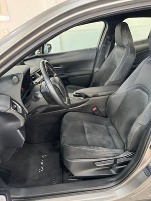 Lexus UX 250h Hybrid Premium   - Foto 28