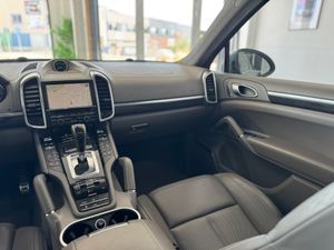 Porsche Cayenne Turbo 500cv   - Foto 39