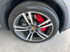 Porsche Cayenne Turbo 500cv   - Foto 21