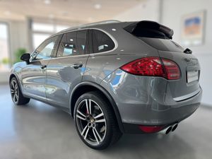 Porsche Cayenne Turbo 500cv   - Foto 9