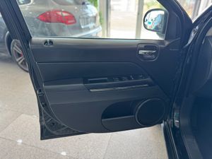 Jeep Compass 2.2 CRD 163CV LIMITED 4X4   - Foto 22