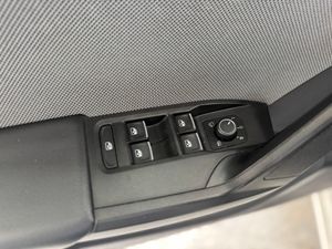 Seat Leon 2.0 TDI STYLE GO 2021   - Foto 19
