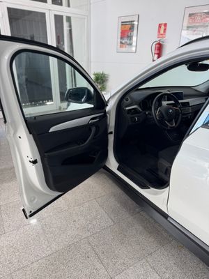BMW X1 18D sDRIVE 150CV  AUTOMÁTICO ADVANTAGE RESTYLING   - Foto 19