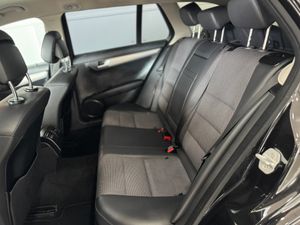 Mercedes Clase C BREAK AVANTGARDE 2.2 200d 136cv   - Foto 50