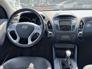 Hyundai ix35 1.7 CRDI 115BHP COMFORT SKY 4X2 116 5P - Foto 9