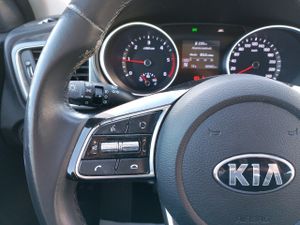 Kia XCeed 1.6 MHEV 100KW TECH 136 5P - Foto 14