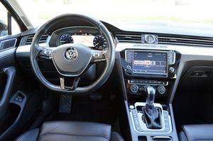 Volkswagen Passat Variant GTE PHEV 218cv  - Foto 13