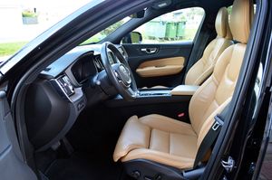 Volvo XC60 T6 Twin Recharge Inscription PHEV 340cv  - Foto 7