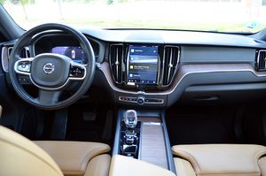 Volvo XC60 T6 Twin Recharge Inscription PHEV 340cv  - Foto 6