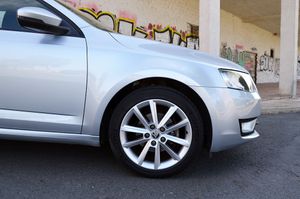 Skoda Octavia 1.6 Tdi 105cv Ambition - Foto 40