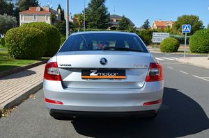 Skoda Octavia 1.6 Tdi 105cv Ambition - Foto 43