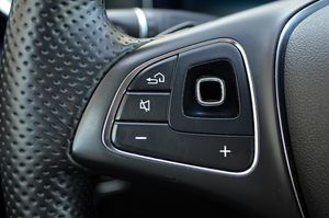Mercedes Clase E 350d 4MATIC 9G-Tronic 258cv AMG - Foto 19