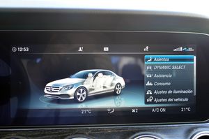 Mercedes Clase E 350d 4MATIC 9G-Tronic 258cv AMG - Foto 56