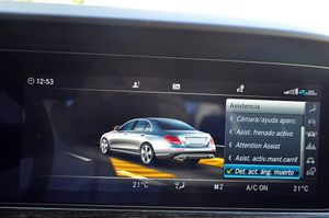 Mercedes Clase E 350d 4MATIC 9G-Tronic 258cv AMG - Foto 68