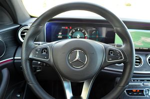 Mercedes Clase E 350d 4MATIC 9G-Tronic 258cv AMG - Foto 18