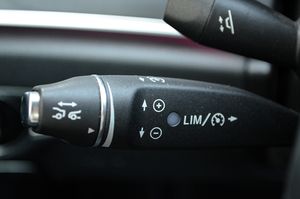Mercedes Clase E 350d 4MATIC 9G-Tronic 258cv AMG - Foto 25