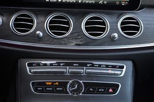 Mercedes Clase E 350d 4MATIC 9G-Tronic 258cv AMG - Foto 15