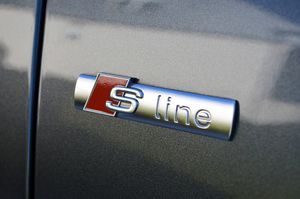 Audi Q8 60 TFSIe S-Line Black Line Plus 462cv - Foto 112