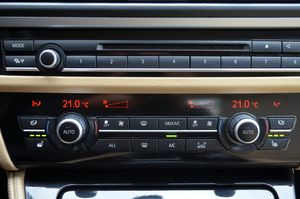 BMW Serie 5 530d xDrive Berlina - Foto 47