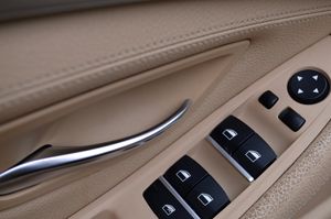 BMW Serie 5 530d xDrive Berlina - Foto 51