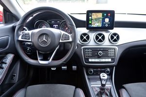 Mercedes Clase CLA 200d 136cv AMG - Foto 13