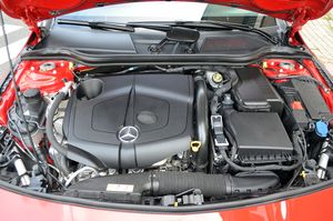 Mercedes Clase CLA 200d 136cv AMG - Foto 61