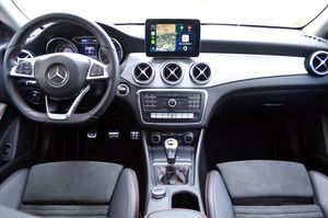 Mercedes Clase CLA 200d 136cv AMG - Foto 6