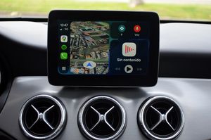 Mercedes Clase CLA 200d 136cv AMG - Foto 16