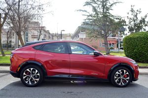 Ford Mustang Mach-E Premium AWD 258 kW (351 CV) Rango Extendido 99 kWh - Foto 4