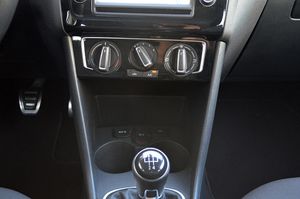 Volkswagen Polo 5p Advance 1.4 TDI 75 CV BMT Match - Foto 14