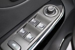 Renault Captur Zen TCe 120 EDC - Foto 36